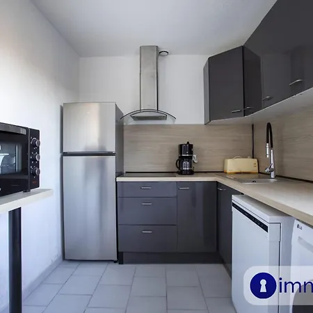 Appartement T3 Air-conditioned On One Level On The Heights Of
